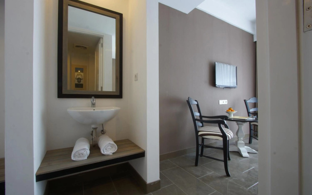 7 Bidadari Boutique Hotel – Guest Rooms – Kerobokan Kelod