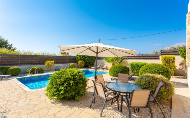 Villa Felice Large Private Pool Walk to Beach Sea Views A C Wifi Car Not Required - 2776