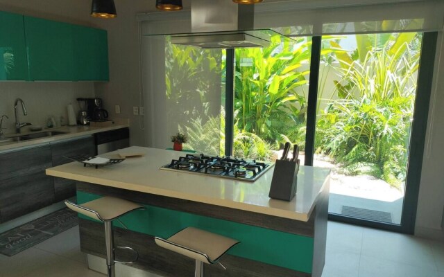 Elegant big House Nvo Vta
