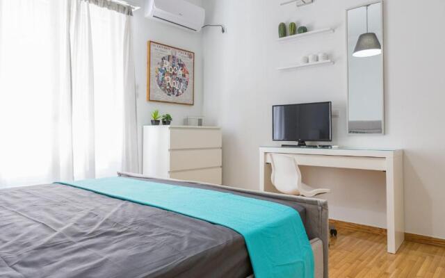 Newly Renovated 100m² Stylish Urban Flat