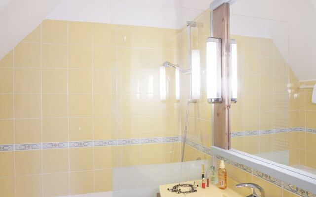 Comfortable House With Dishwasher, Located in Nature Reserve