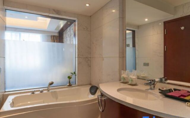 Halcyon Hotel & Resort