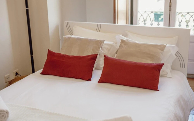 Downtown Flores Duplex by Homing