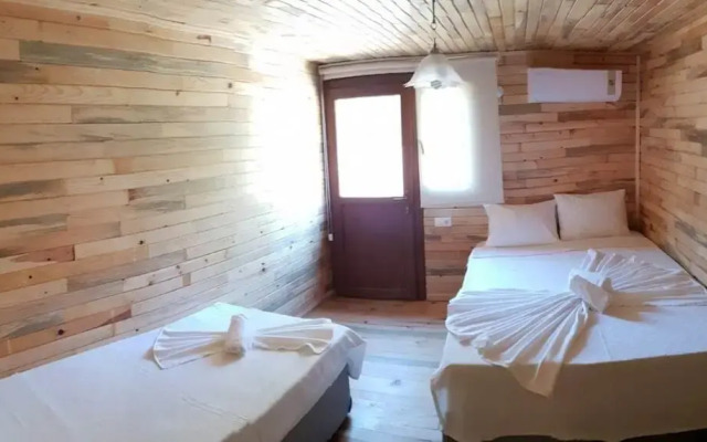 Ekinoks Beach Bungalow