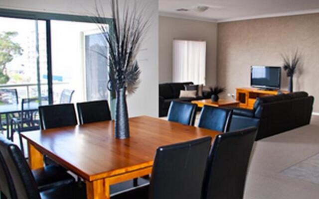 Boardwalk By The Beach Holiday Rental