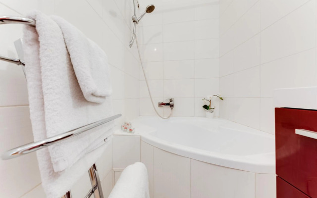 Old Town Royal Apartment With Giant Terrace