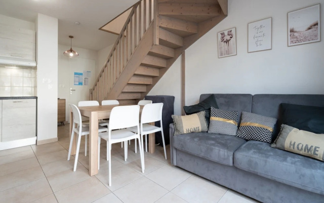 Family Retreat by Serignan Sea