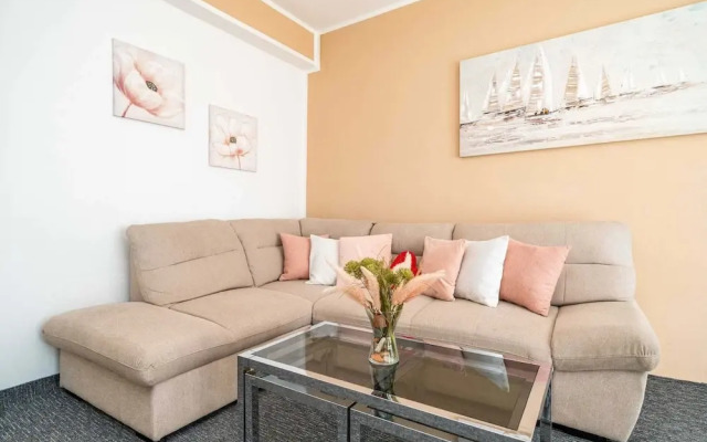 Apartments Blazevic - Two Bed/apt With Hot Tub 2