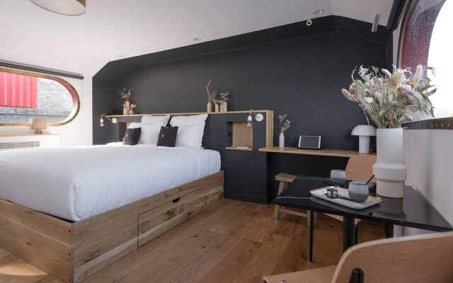 LA PENICHE - Bed And Bicycle - Tournon