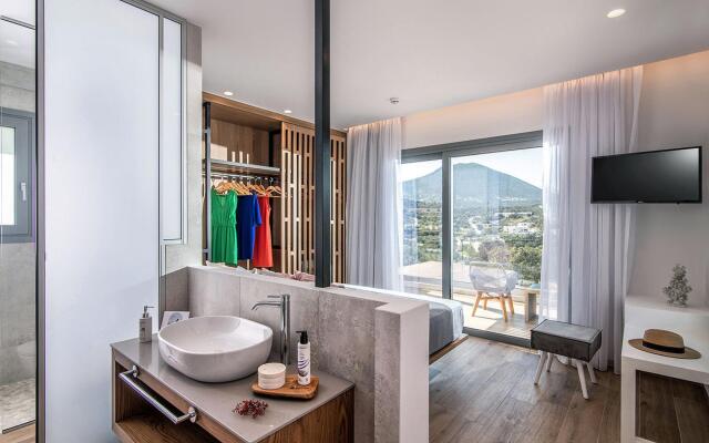 Blue Senses Villas Next to the Beach Heated Pool