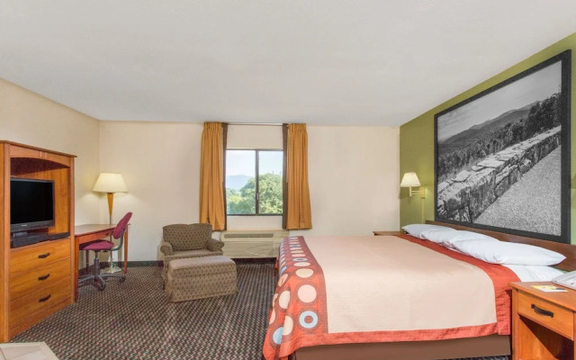 Super 8 Motel - Bedford