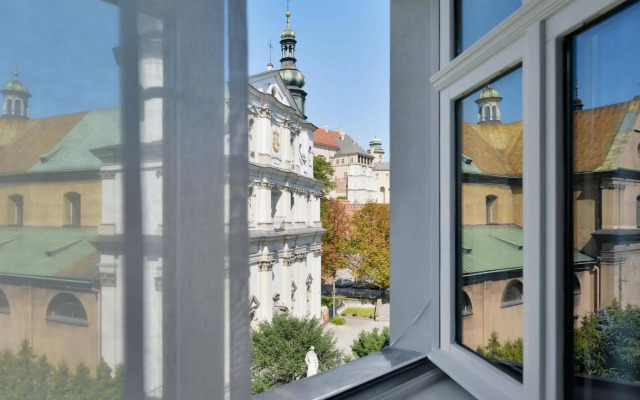 Stradonia Serviced Apartments