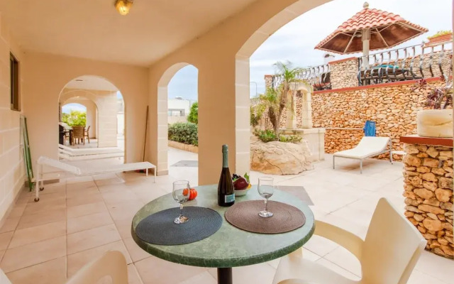 Villa & Pool 3 Mellieha Bay Retreat