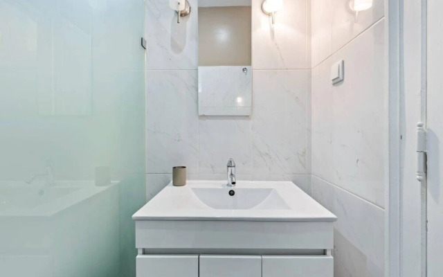 Beautiful 2 Bedroom Apartment in Lisbon, Lisbon