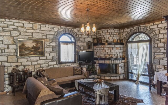 Stone Mansion Anavryti