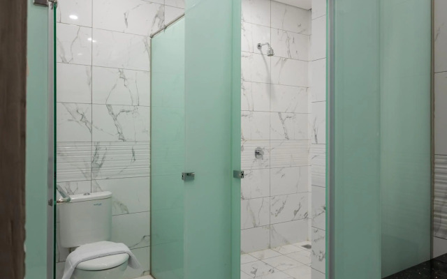 RedDoorz Plus near Senayan City