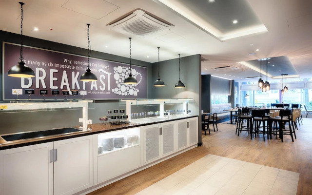 Отель Premier Inn Koeln City Centre