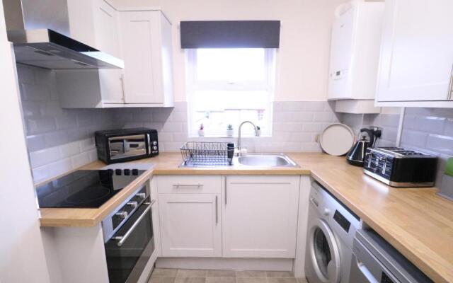 Amaya Five - Newly renovated - Very spacious - Sleeps 6 - Grantham