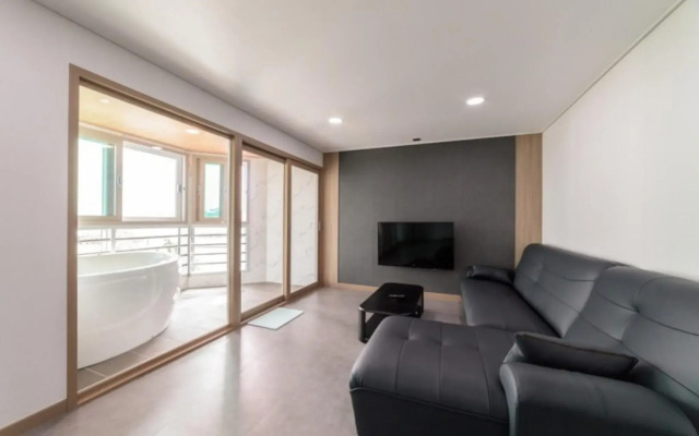 Pohang Beach63 Spa Pension