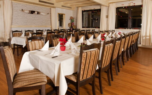 Steakhouse 27 HOTEL