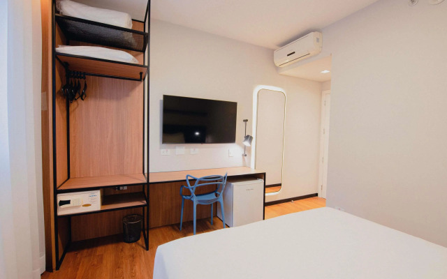 Ibis Curitiba Shopping