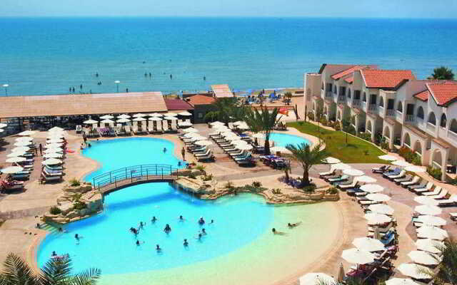 Radisson Beach Resort Larnaca