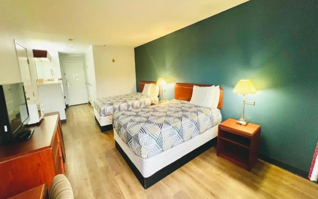 Studio 6 Suites Portland OR- I-5 OHSU