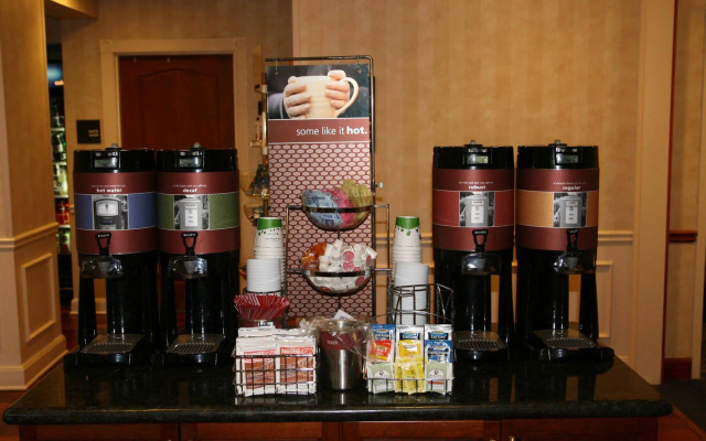 Hampton Inn & Suites Clinton - I-26