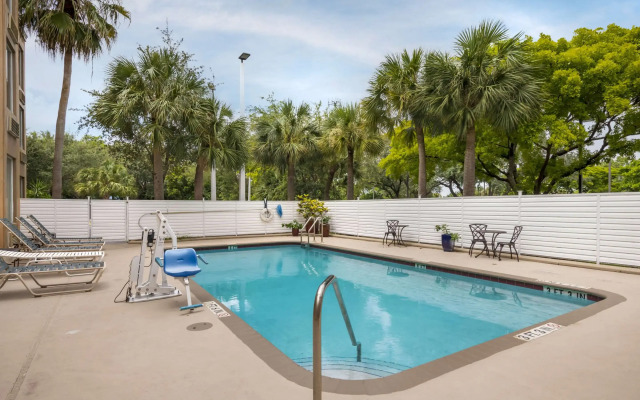 Comfort Inn & Suites Fort Lauderdale West Turnpike