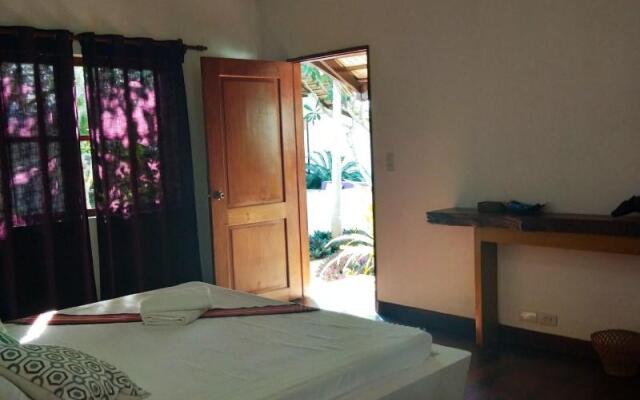 Villa Kalachuchi B&B