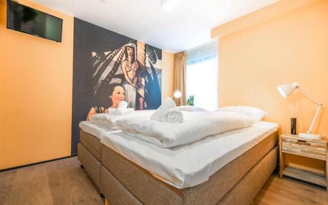 Pink Flamingo Boutique Hostel