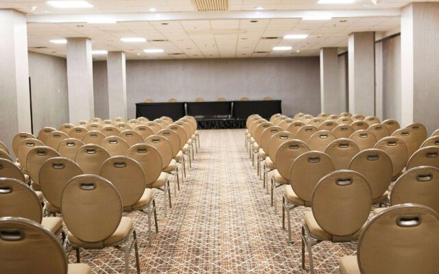 Crowne Plaza Hotel OKLAHOMA CITY