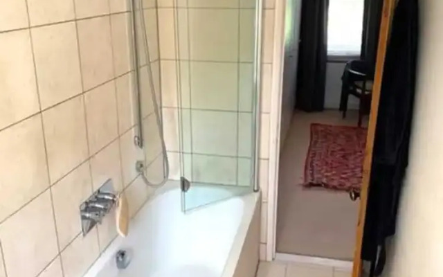 Lovely 1br 2 Bed Entire House W/Garden, 4 Guests