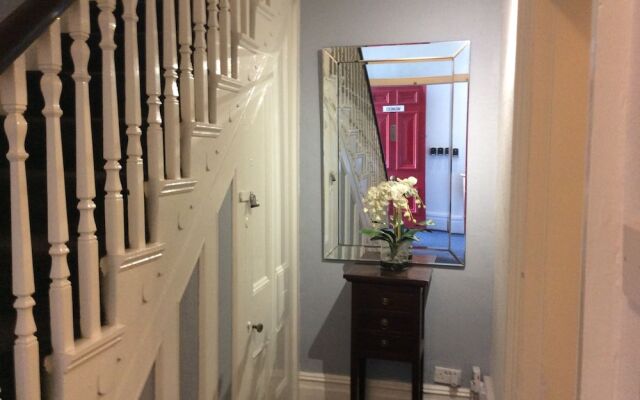 Avon Side Guest House
