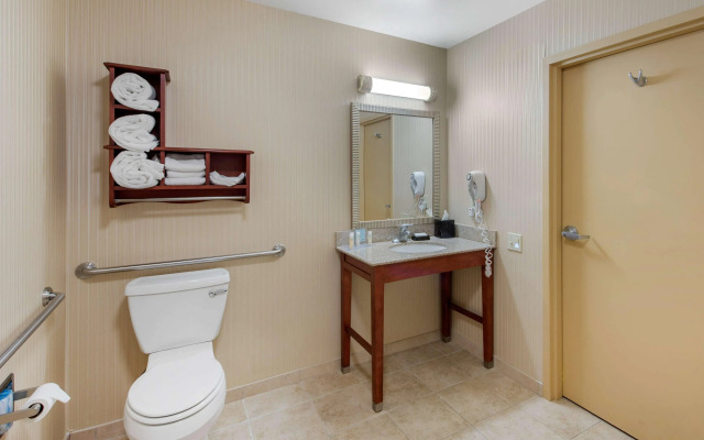 Hampton Inn & Suites Arcata