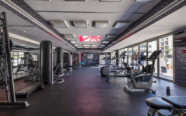 New Fully Upgraded - Central Located - Fits 6