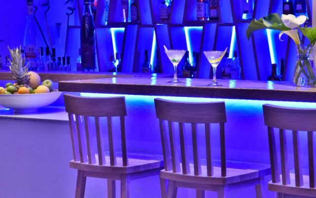 Hotel Petinos