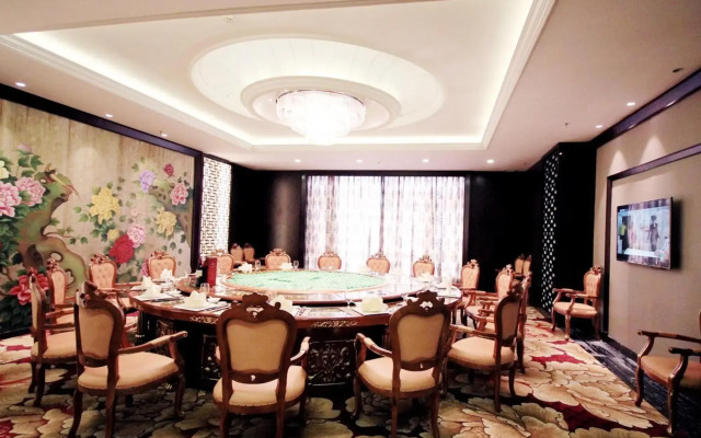 Chateau Star Sea Hotel