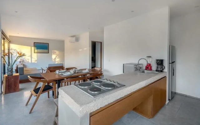 2 BR Great Located Natural Lightning