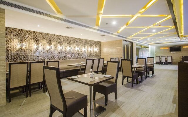 OYO 10127 SVM Grand Uppal