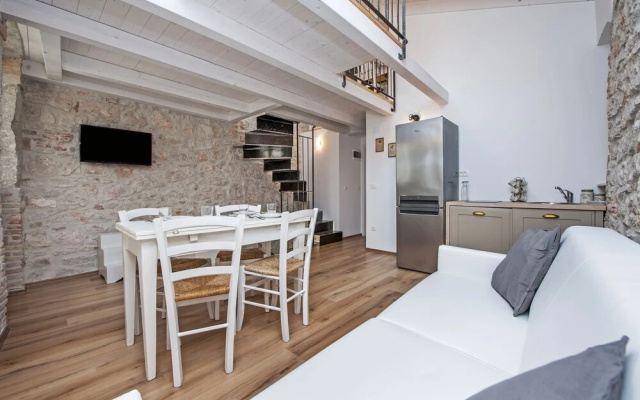 Apartments Casa Roccia Bianca