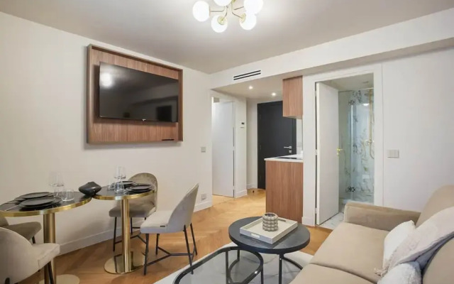 New Apartment Center of Paris