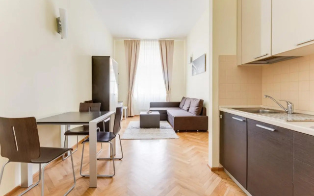 Apartment Halkova 5