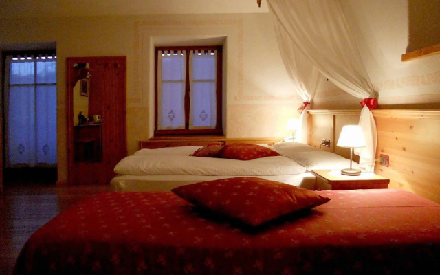 Hotel Salvanel Boschetto Roland Di Dapra’ Maria Maddalena