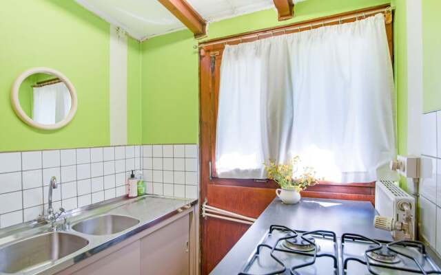 Cozy Chalet in Trois Ponts with Forest Nearby