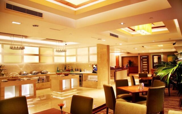 Crowne Plaza Hotel Dandong