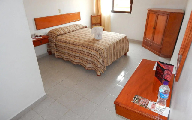 Hotel Arcos del Parque