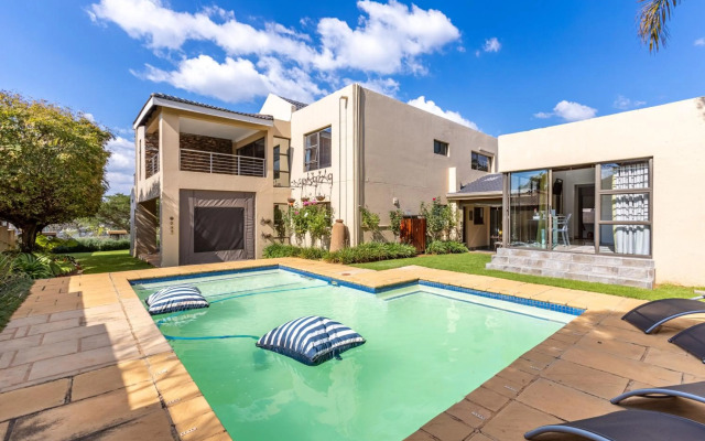 Fleur de Lis Guesthouse