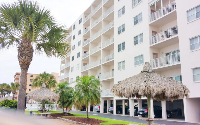 Seabreeze Condominiums