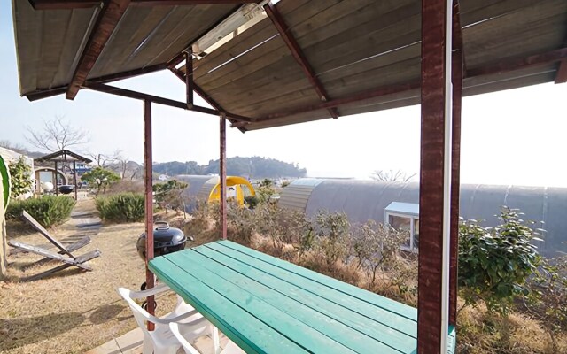 Yeosu Tirol Pension